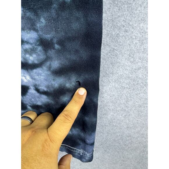 KISS Shirt Size S Blue Tie Dye Short‎ Sleeve Crewneck Tee Rock Band DEFECT - Picture 3 of 9